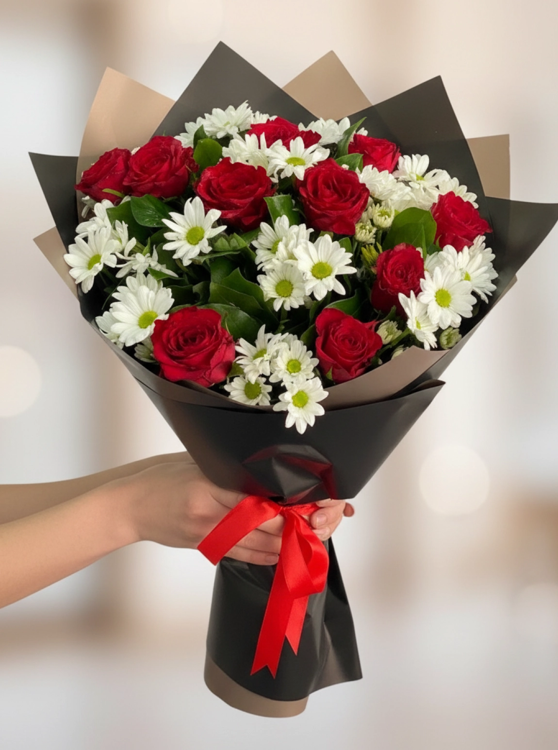 Papatya Ve Gül Buketi