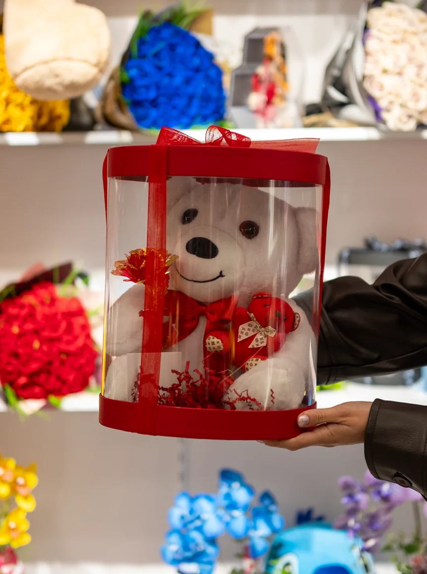 Kırmızı Sipral Kutuda Büyüklü Küçüklü Ayıcık ve Gül ''Seni Seviyorum''